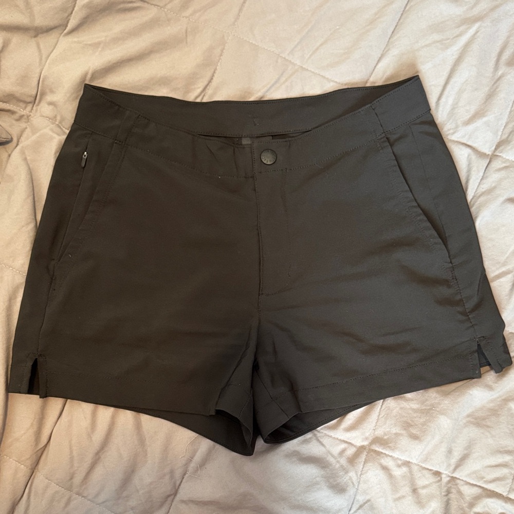 The North Face Women's Shorts Size 4